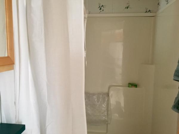 Full Tub/Shower Surround